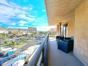 Newly reformed 2 bedroom apartment in the center of Los Cristianos